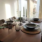 Zen Apartments - Exklusive Suite - Luxus - Boxspringbett